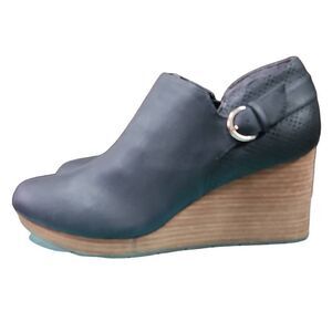 Dr. Scholl's Women's Wynter Black Faux Leather Be Energized Wedge Booties Sz 11